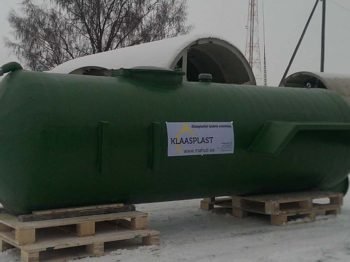 zaļa tilpne mēslojumam