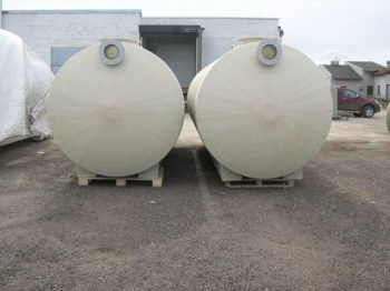 tilpnes mēslojumam novietotas ārā